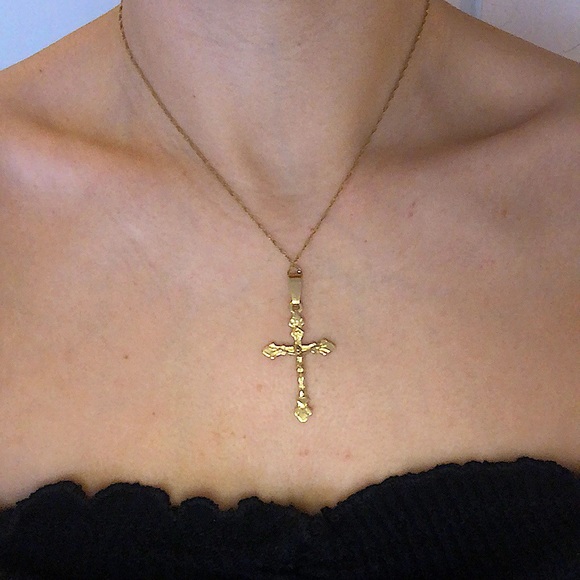 Jewelry - 14K Gold Plated Cross Pendant✨